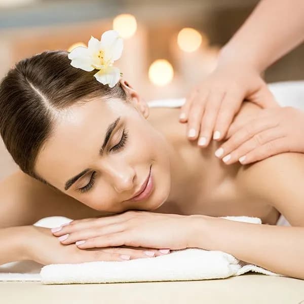 RELAXING MASSAGE - 45 Minutes