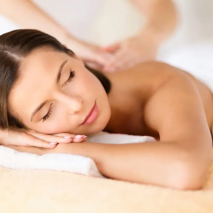 RELAXING MASSAGE - 45 Minutes