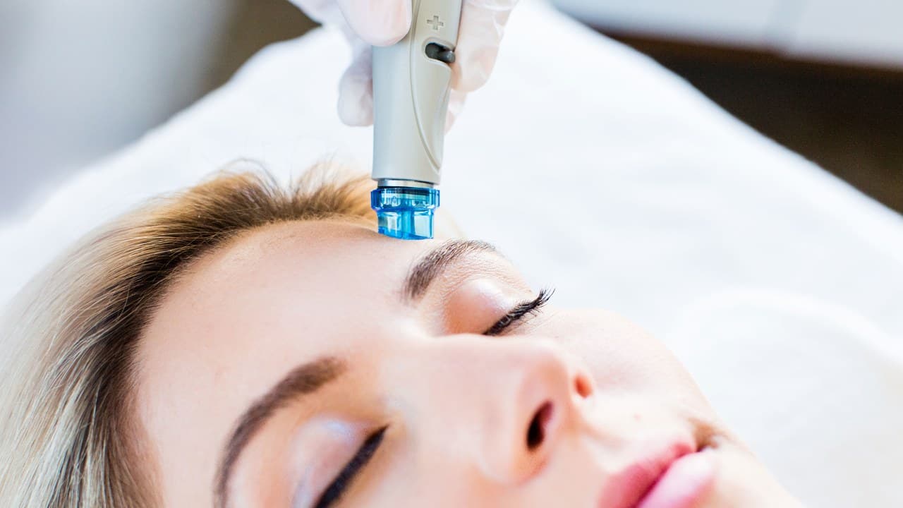 Hydra Facial